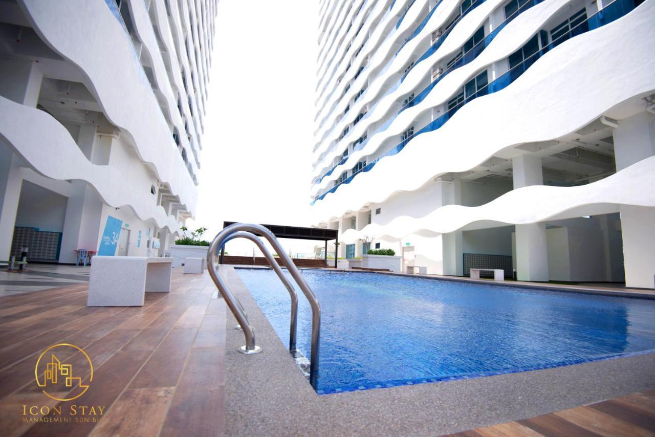 The Wave Residence Melaka Esterno foto