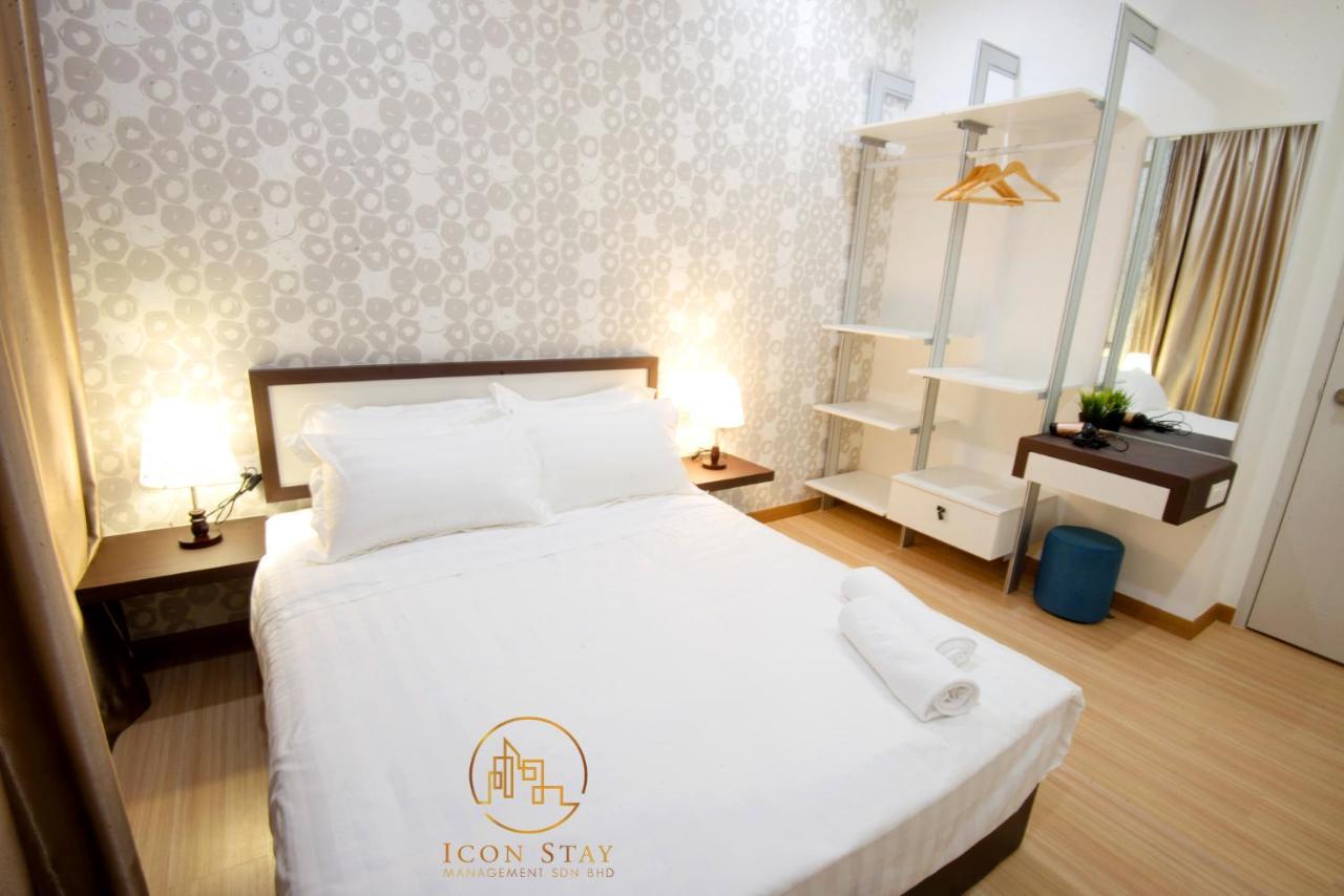 The Wave Residence Melaka Esterno foto