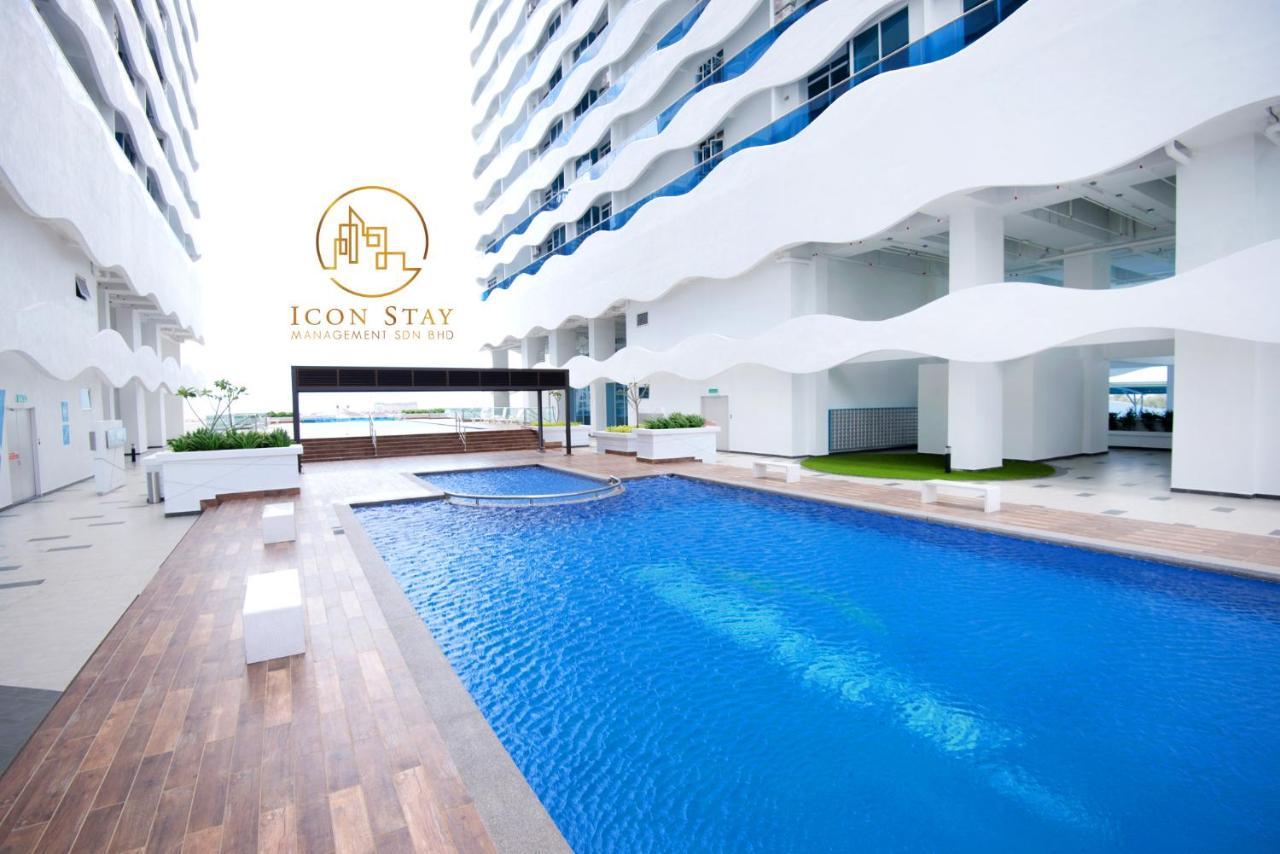 The Wave Residence Melaka Esterno foto