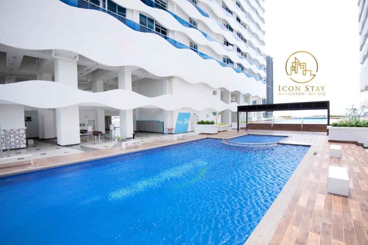 The Wave Residence Melaka Esterno foto