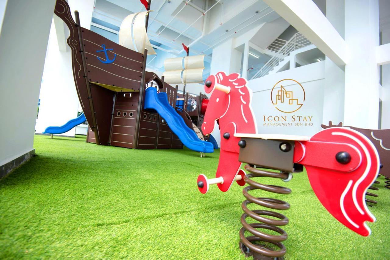 The Wave Residence Melaka Esterno foto